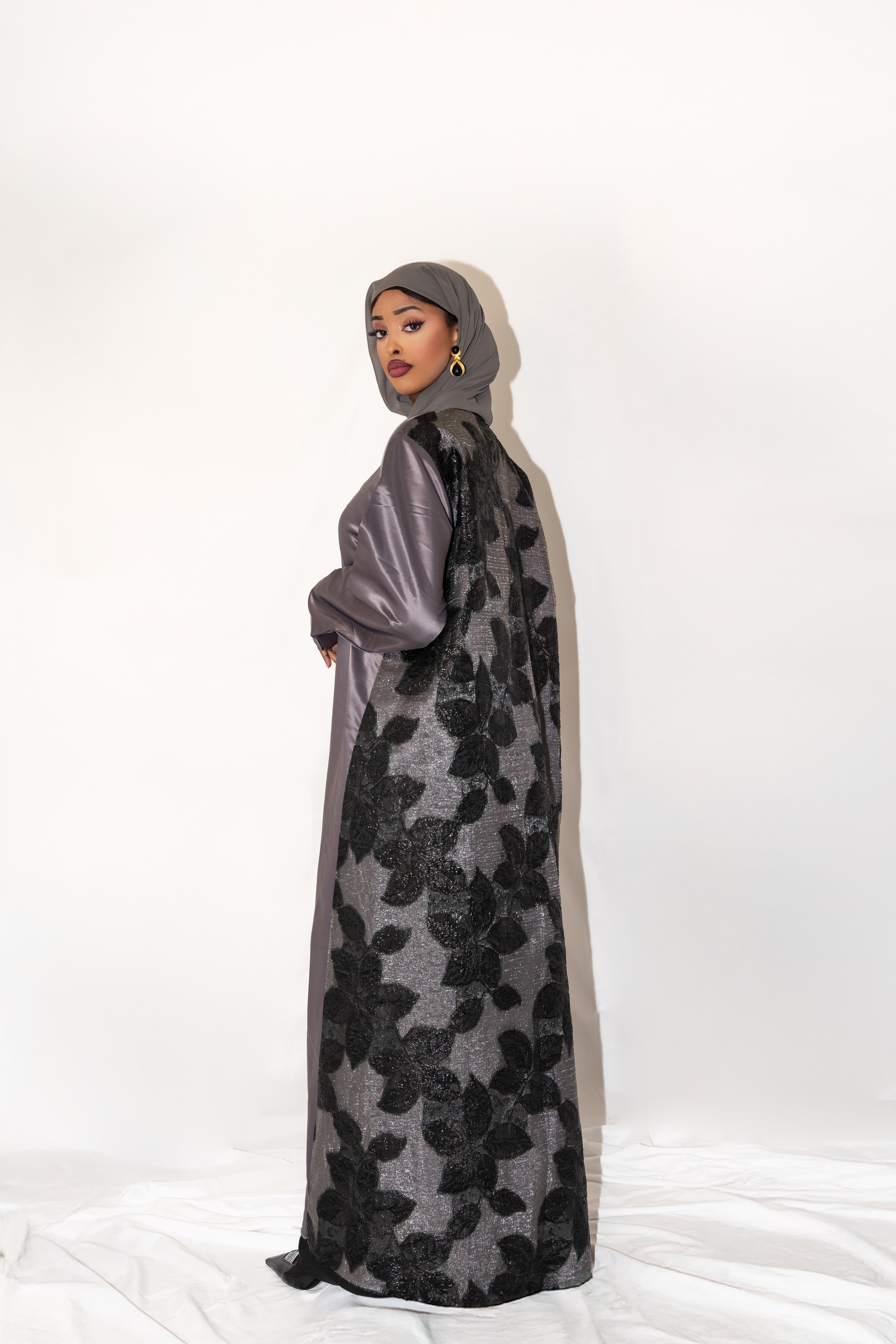 AFNAN Abaya